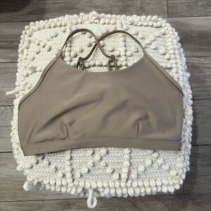 Alo Airlift Intrigue Bra